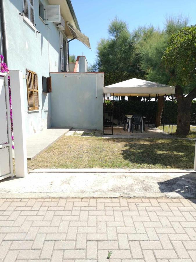 Апартаменты Giardino Sul Mare Casa Casoni Нумана Экстерьер фото
